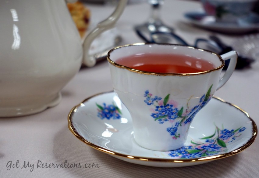 GotMyReservations Vintage Finds Tea Cup