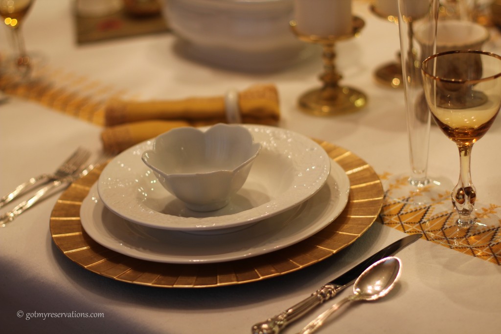 GotMyReservations - Falling into White and Gold Place Setting