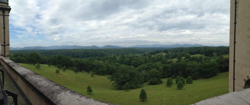 GotMyReservations Biltmore View of Blue Ridge Mountains Panorama