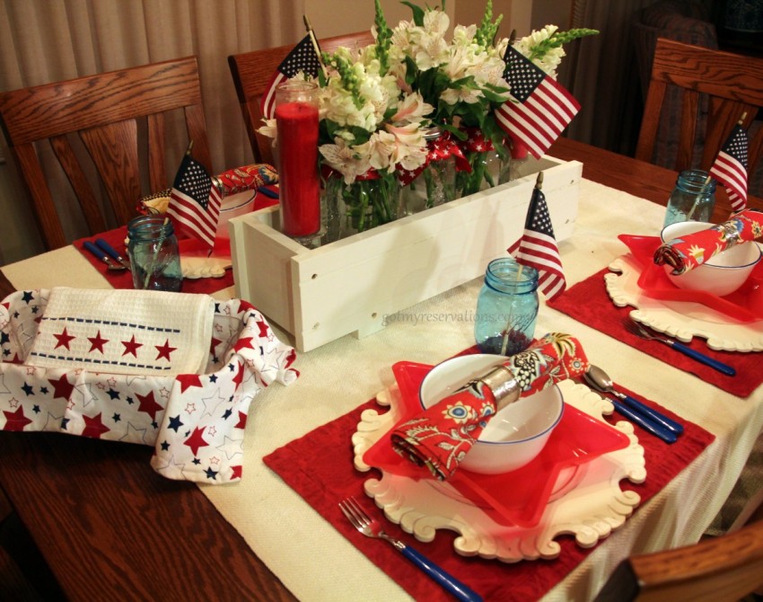 GotMyReservations Stars and Stripes Tablescape 3