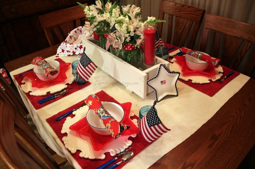 GotMyReservations Stars and Stripes Tablescape